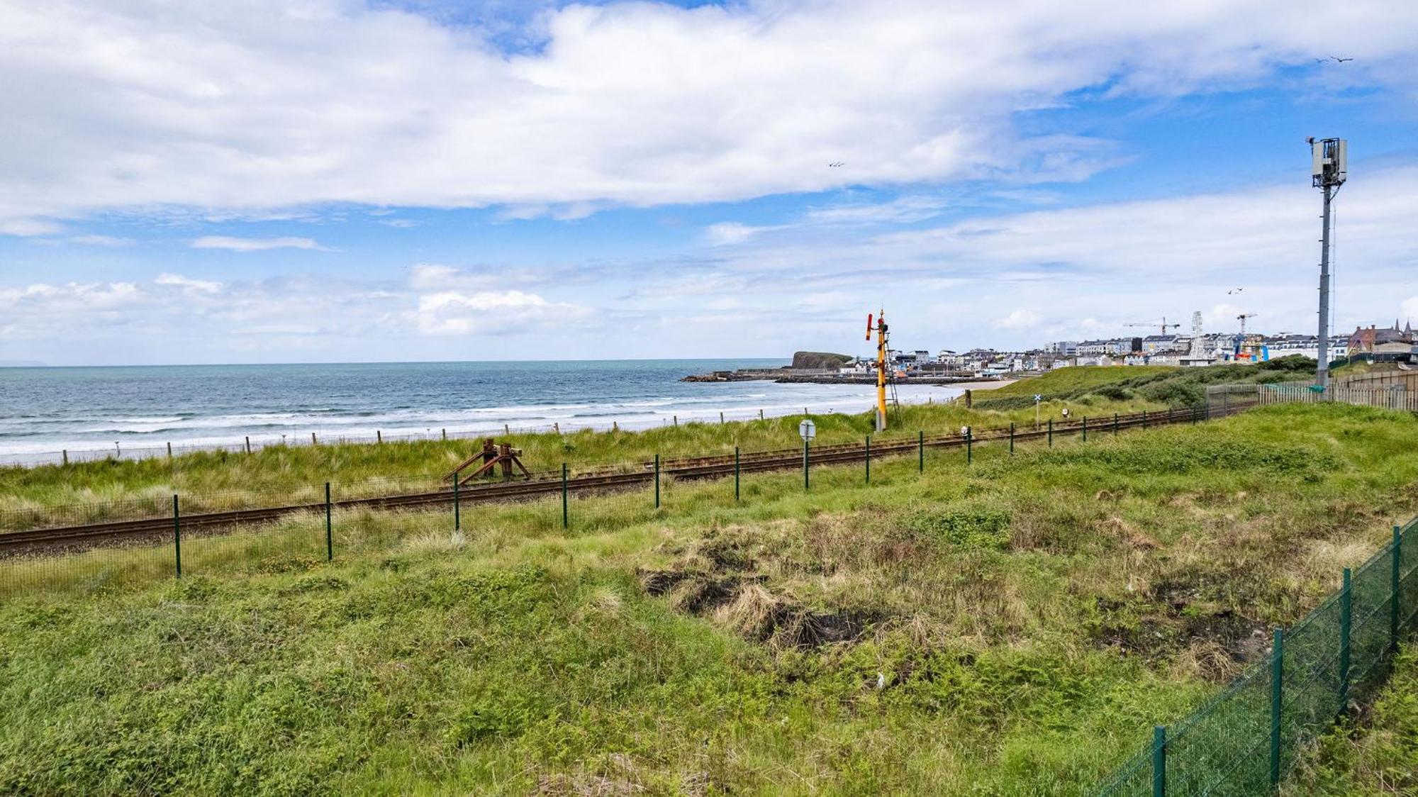 Апартаменты 6 Dunluce Park - Portrush By The Sea Экстерьер фото