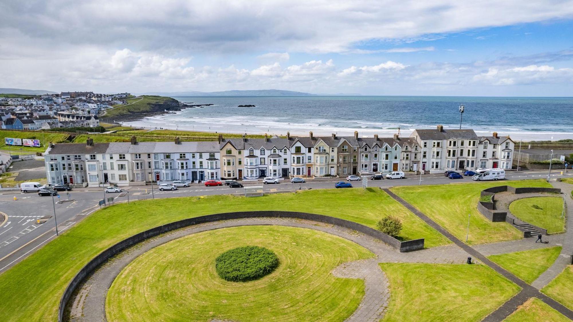 Апартаменты 6 Dunluce Park - Portrush By The Sea Экстерьер фото